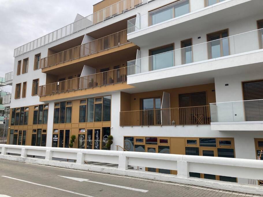Komfortny Apartman A407 V Centre Nr, Bez Kuchyne, Parkovisko Zdarma Nitra Exteriér fotografie